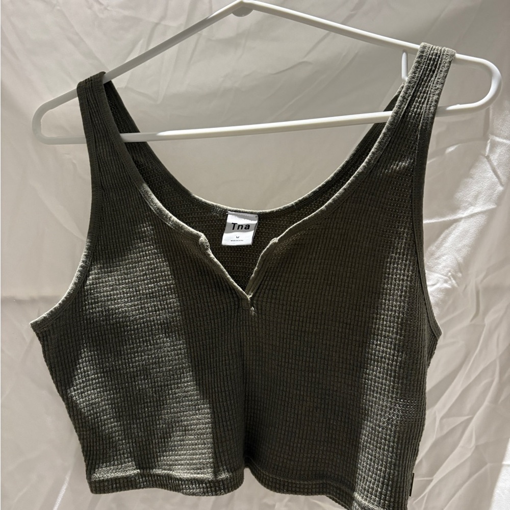 TNA Cropped Olive Green Waffle Notch Women's Tank Top